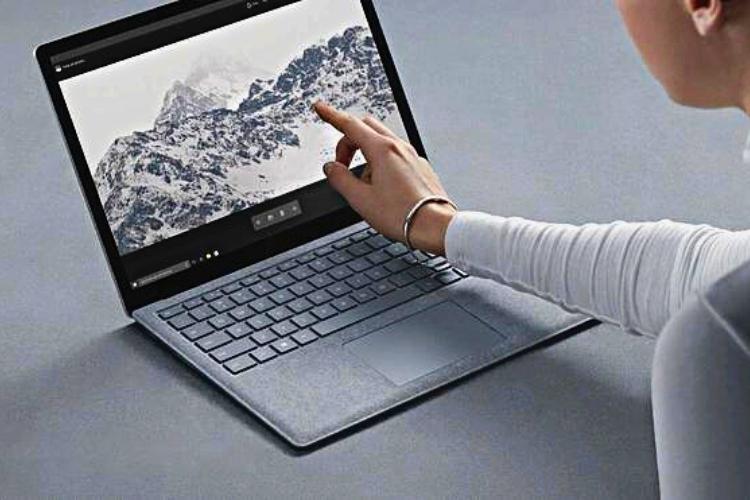 Màn hình cảm ứng của Surface Laptop 1 tương thích với tất cả các thiết bị phụ kiện