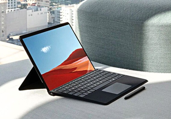 Bàn phím Surface Pro X giúp bảo vệ màn hình Surface