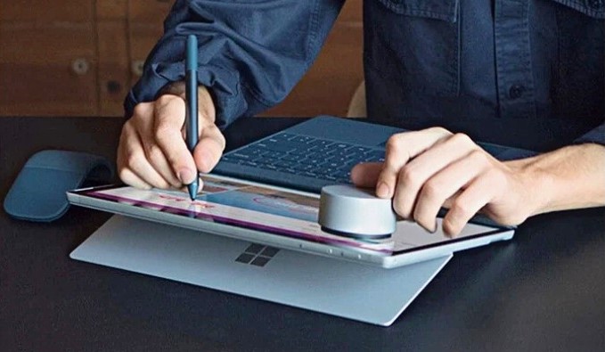 Bút Surface Pen 2017 thiết kế đơn giản như bút truyền thống