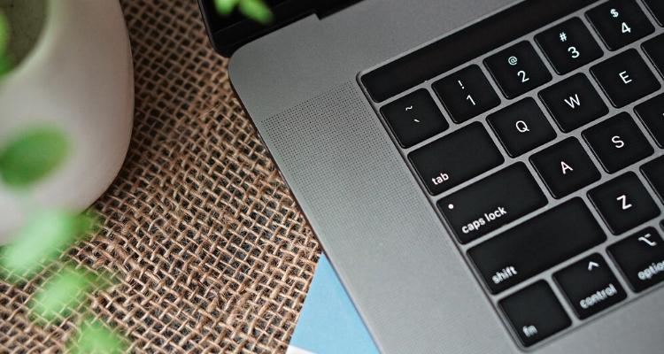 Macbook Pro 2018 mang đến âm thanh rõ ràng và trong trẻo