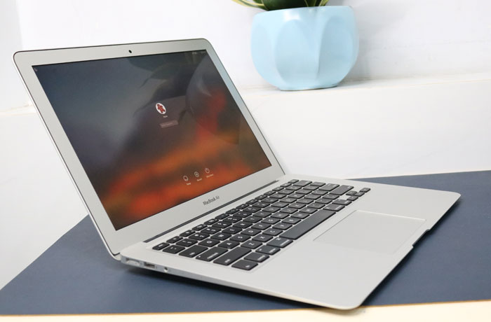 Macbook Air 2012 chất lượng màn hình tốt