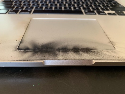 Thay Pin Macbook Pro 2019 nếu có dấu hiệu hư hỏng tránh tình trạng cháy, nổ