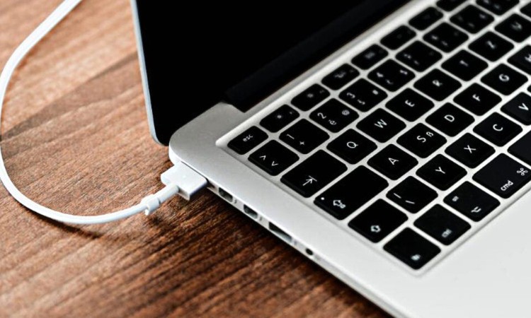 Một số mẹo để sử dụng laptop sau khi đã thay pin laptop Macbook Pro 2015 mới