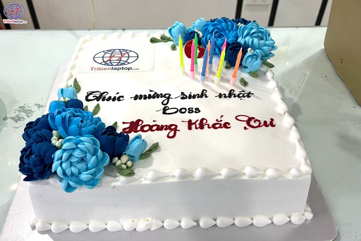 Trí Tiến Laptop tổ chức sinh nhật Giám đốc Hoàng Khắc Tư