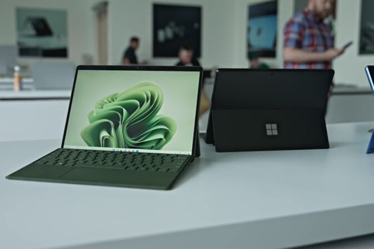 Surface Pro 9 có thiết kế đơn giản tương đồng với thế hệ tiền nhiệm