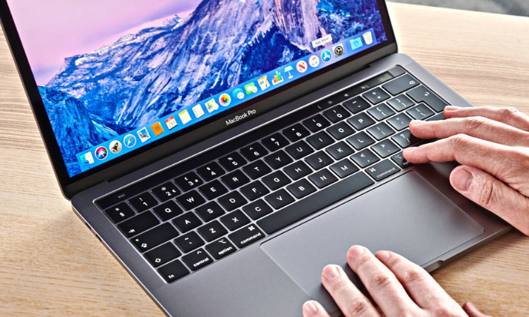 Macbook Pro 2020 với bàn phím  Magic Keyboard mới