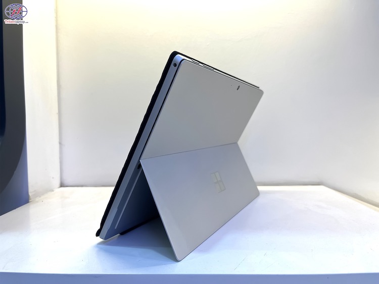 Máy Surface Pro 7 Core i5/Ram 16GB/SSD 256GB cũ màu bạc Máy Surface Pro 7 Core i5/Ram 16GB/SSD 256GB cũ màu bạc