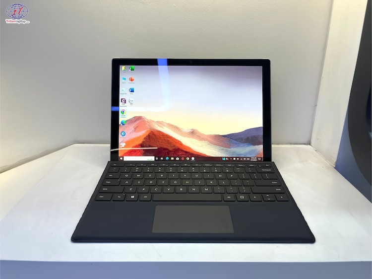 Trí Tiến ưu đãi combo Máy Surface Pro 7 Core i5/Ram 16GB/SSD 256GB kèm phím cũ giá tốt Trí Tiến ưu đãi combo Máy Surface Pro 7 Core i5/Ram 16GB/SSD 256GB kèm phím cũ giá tốt