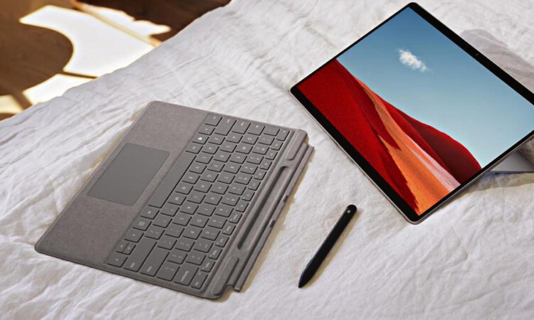 Bàn phím Surface Pro 8/9 thiết kế nhỏ gọn tiện lợi