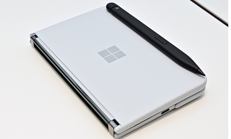Sạc Slim pen 2 qua vỏ Surface Duo 2