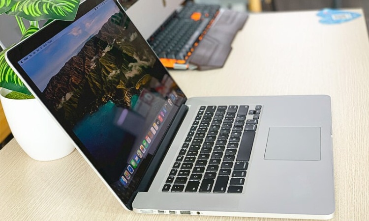 Đặc điểm của bàn phím Macbook Pro 2013