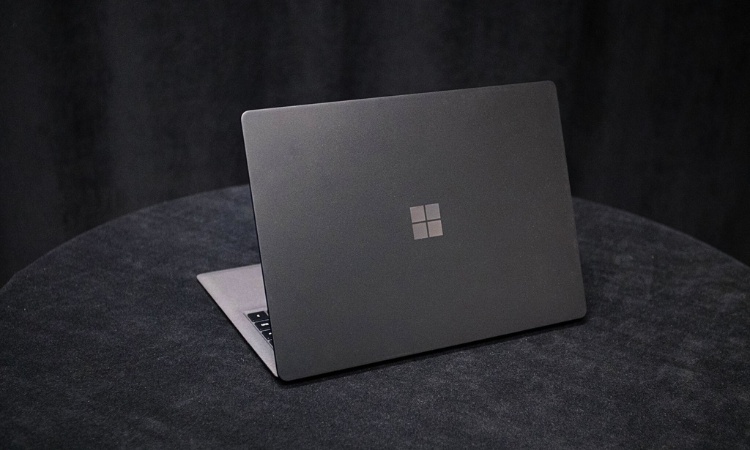 Surface Laptop 2 Thiết kế và chế tác đẹp mắt