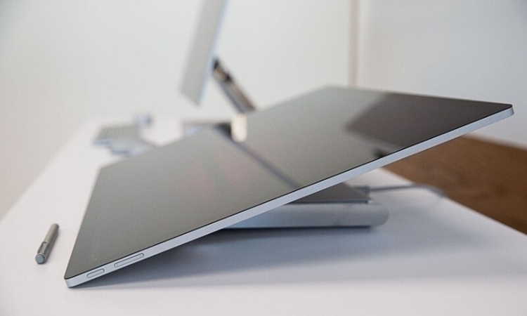 Surface Studio thiết kế với bản lề độc đáo