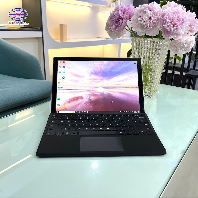 Surface Pro 5 [Kèm phím] Core i5/Ram 8GB/SSD 128GB Like New
