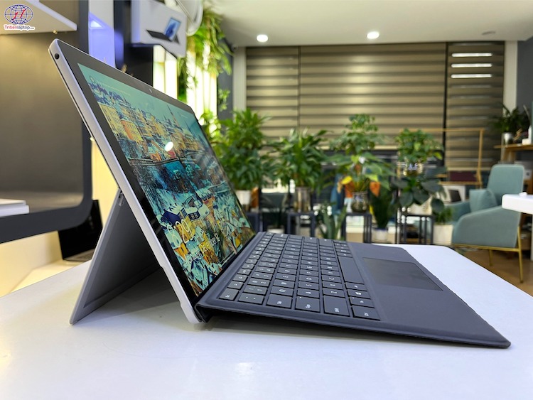 Surface Pro 5 core i7 với thời lượng pin tốt cùng hiệu năng mạnh mẽ