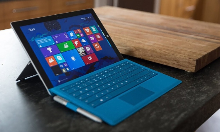 Bàn phím Surface Pro 3 hỗ trợ trải nghiệm làm việc như trên Laptop