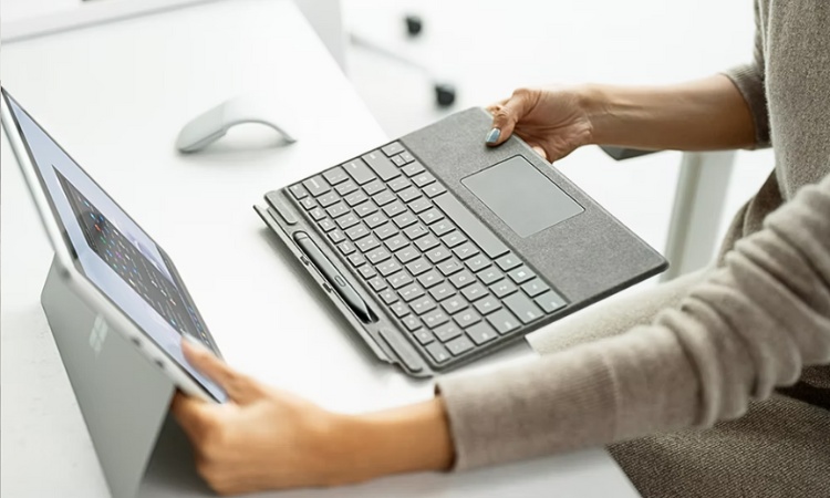 Surface Pro X Signature Keyboard 