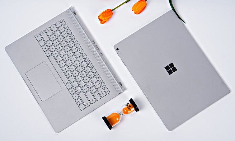Surface Book 2 với bàn phím có thể tháo rời