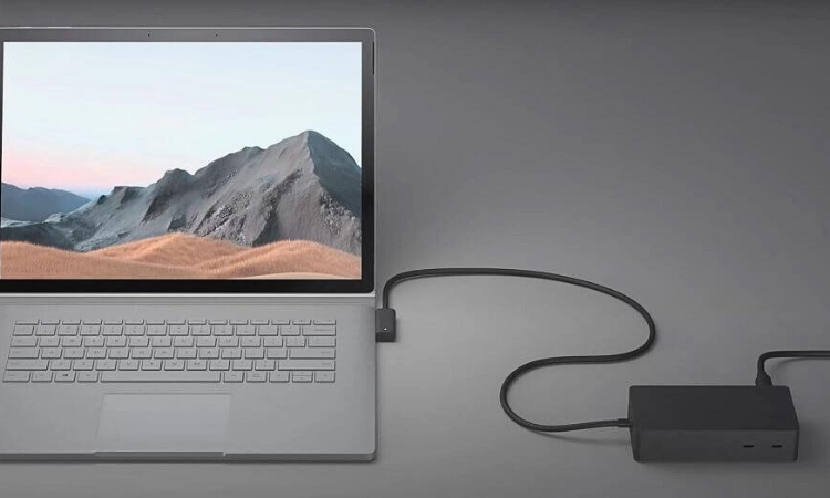 Surface Dock mở rộng kết nối cho Surface Book
