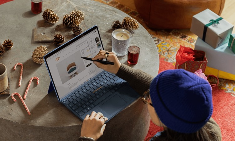 Surface Pro 9 thiết bị 2 trong 1 với hiệu suất mạnh mẽ