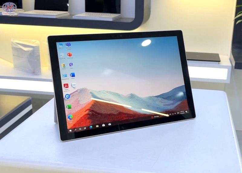 Máy Surface Pro 7 Plus Like New đẹp 99% tại cửa hàng Trí Tiến Laptop
