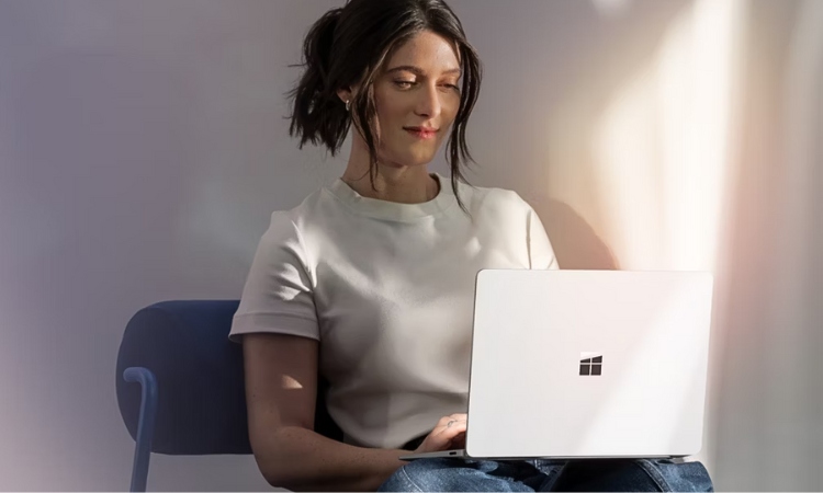 Surface Laptop 7 với Khả năng hỗ trợ AI