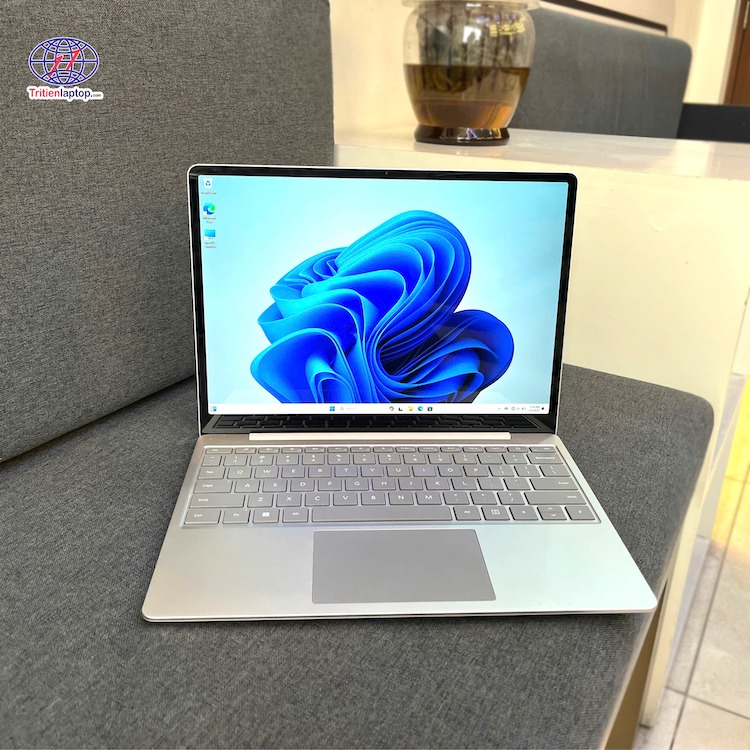 Trí Tiến sẵn hàng số lượng máy Surface Laptop Go 2 Core i5/Ram 16GB/SSD 256GB like new Trí Tiến sẵn hàng số lượng máy Surface Laptop Go 2 Core i5/Ram 16GB/SSD 256GB like new