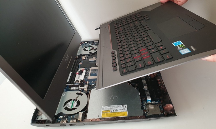 cách thay bàn phím laptop Asus