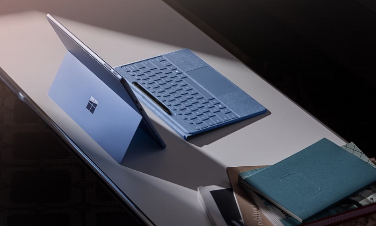 Bàn phím Surface Pro Flex kèm bút Slim Pen