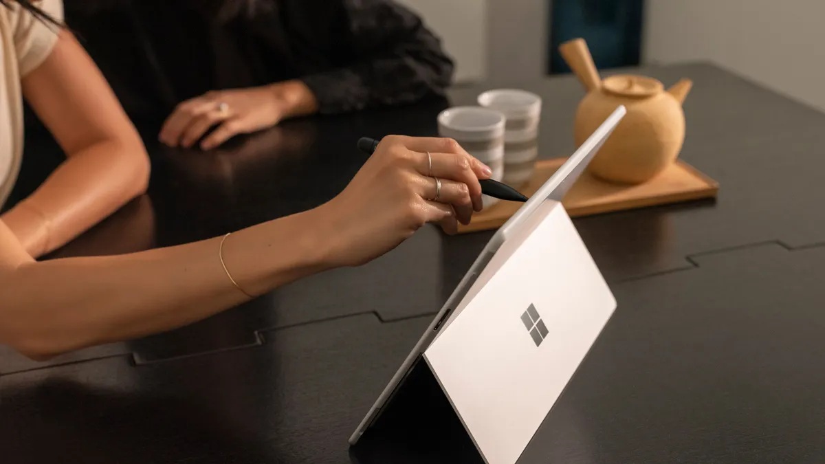 Thiết kế tổng thể của Surface Pro X