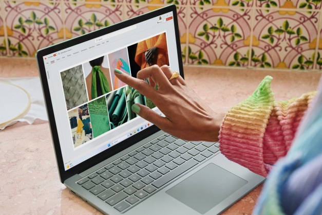 Top 5 laptop giá rẻ cho ngành truyền thông đa phương tiện 9 Surface Laptop 5