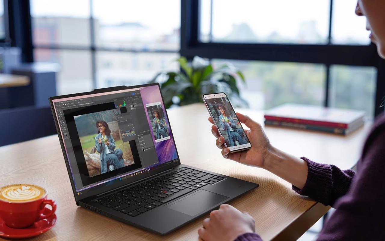 Các loại máy tính mỏng nhẹ, cấu hình mạnh không thể bỏ lỡ năm 2025 18 Lenovo ThinkPad X1 Carbon Gen 13 (2025)