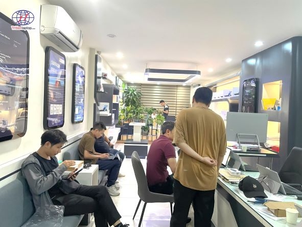 Mua bán Surface cũ tại Trí Tiến Laptop