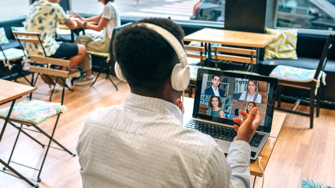 chọn mua laptop cho tân sinh viên