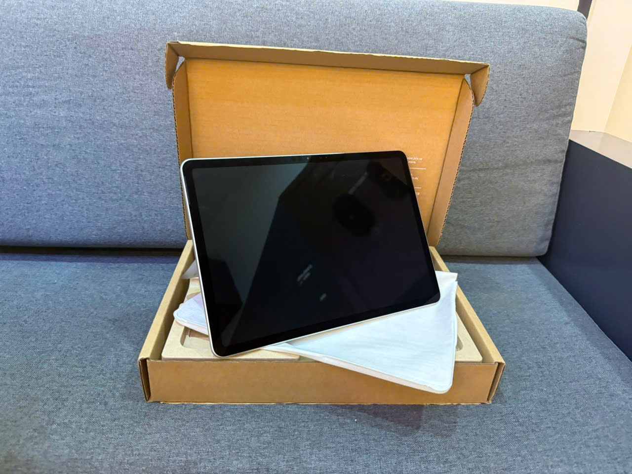 Surface Pro 12 inch Snapdragon X Plus/Ram 16GB/UFS 512GB New (Business) 9 Surface Pro 12 inch Snapdragon X Plus/Ram 16GB/UFS 512GB Business
