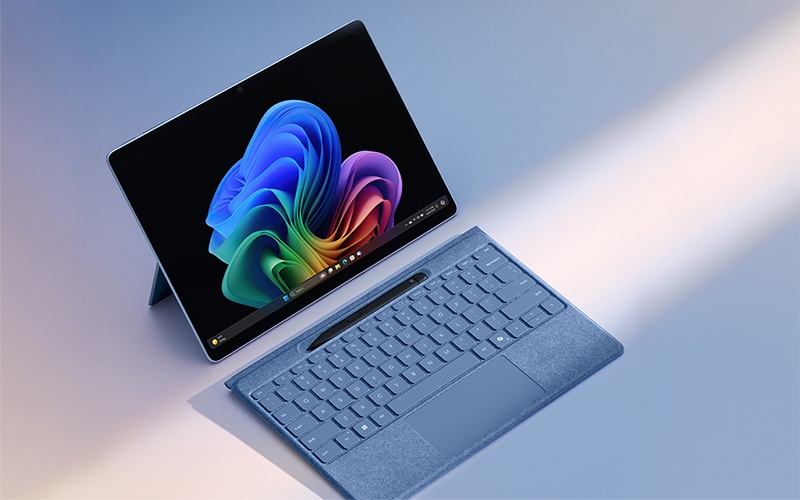 Cách chọn mua máy tính xách tay cho đồ họa. Top 5 laptop đồ hoạ tốt nhất 2025 11 Microsoft Surface Pro 11