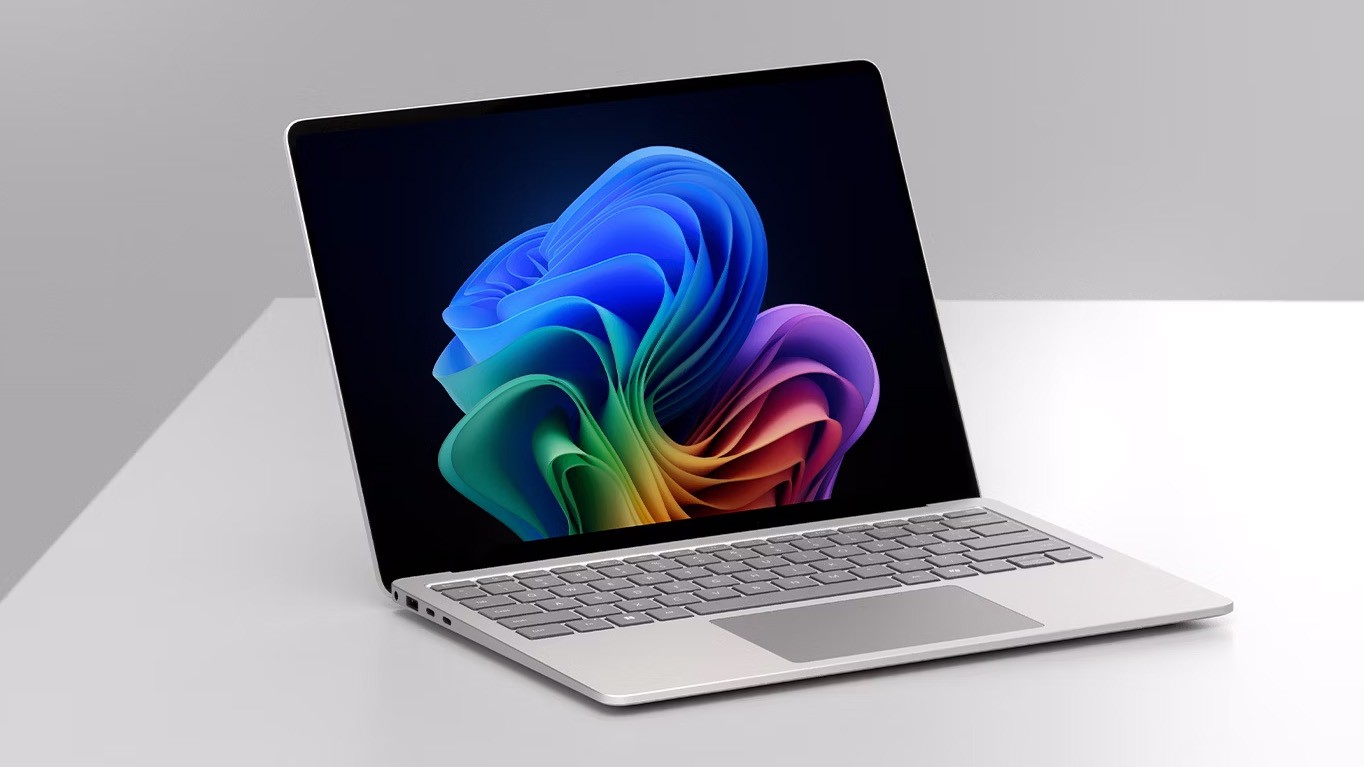 Surface Laptop 7 Snapdragon X Elite