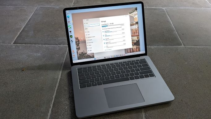 Cách tăng tốc laptop Surface bị chậm vào năm 2025 9 Dọn dẹp Ứng dụng và Bộ nhớ