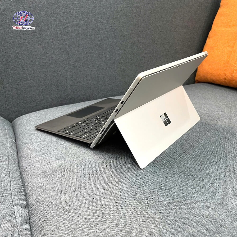 Có nên mua Surface Pro 8 năm 2026 không?