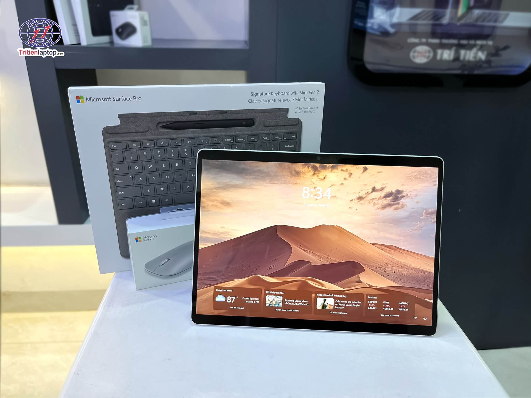 Surface Pro 9 SQ3 Like New 99% tại Trí Tiến Laptop