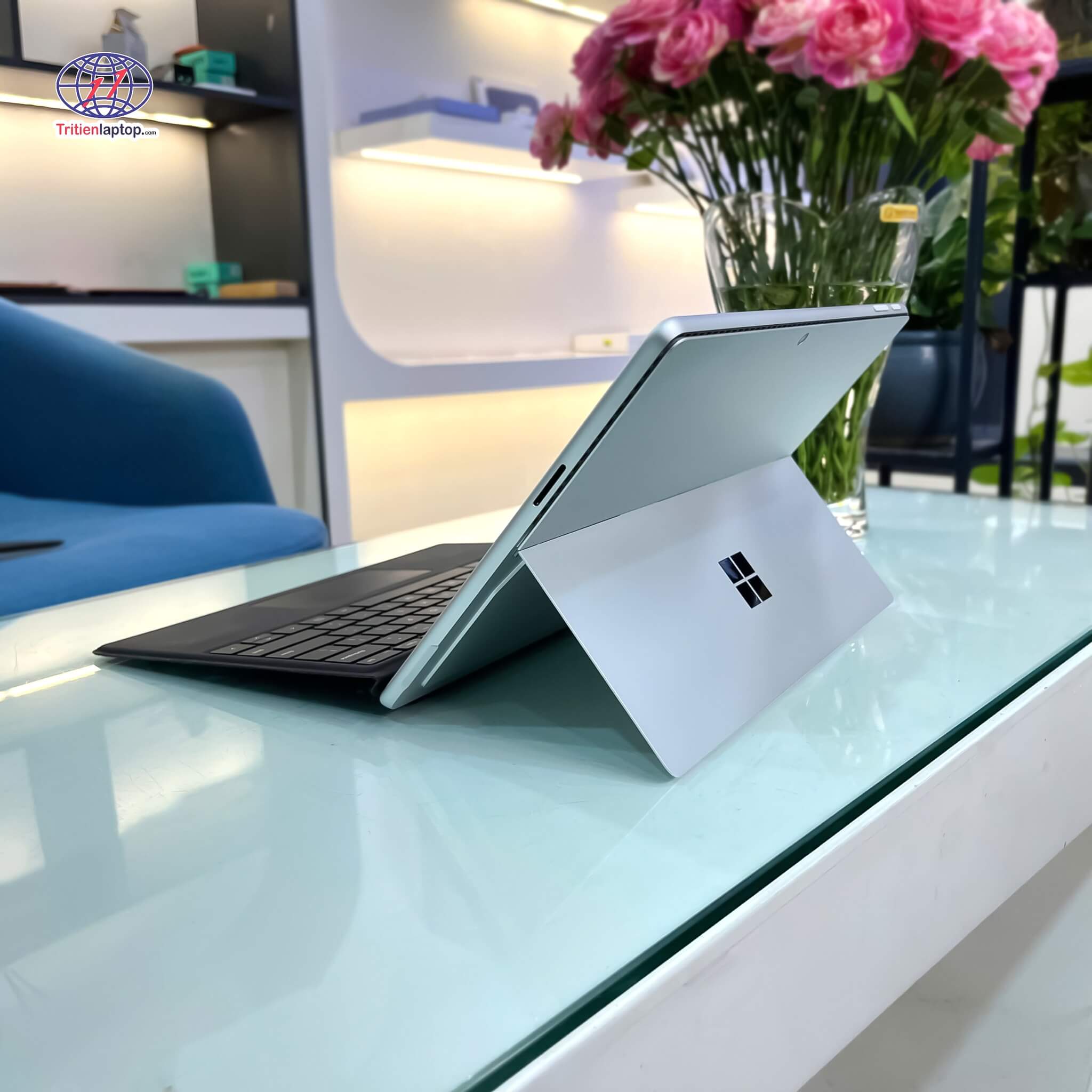 Surface Pro 9 Chip Intel Like New 99% tại Trí Tiến Laptop