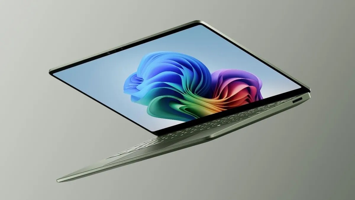 Surface Laptop 8