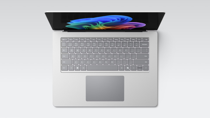 Đánh giá Surface Laptop 8 Intel: Laptop AI dành cho doanh nghiệp có đáng mua năm 2026? 11 Bàn phím và Touchpad Surface Laptop 8