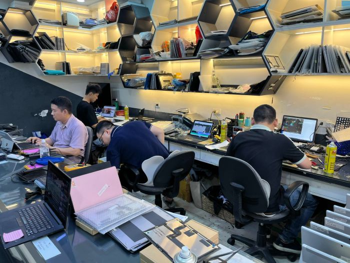 sửa laptop tại Trí Tiến